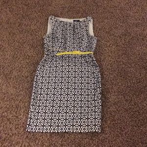Shift dress with pockets
